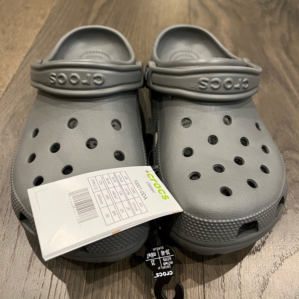 NWT Crocs Classic in Slate Grey Mens 7 Womens 9